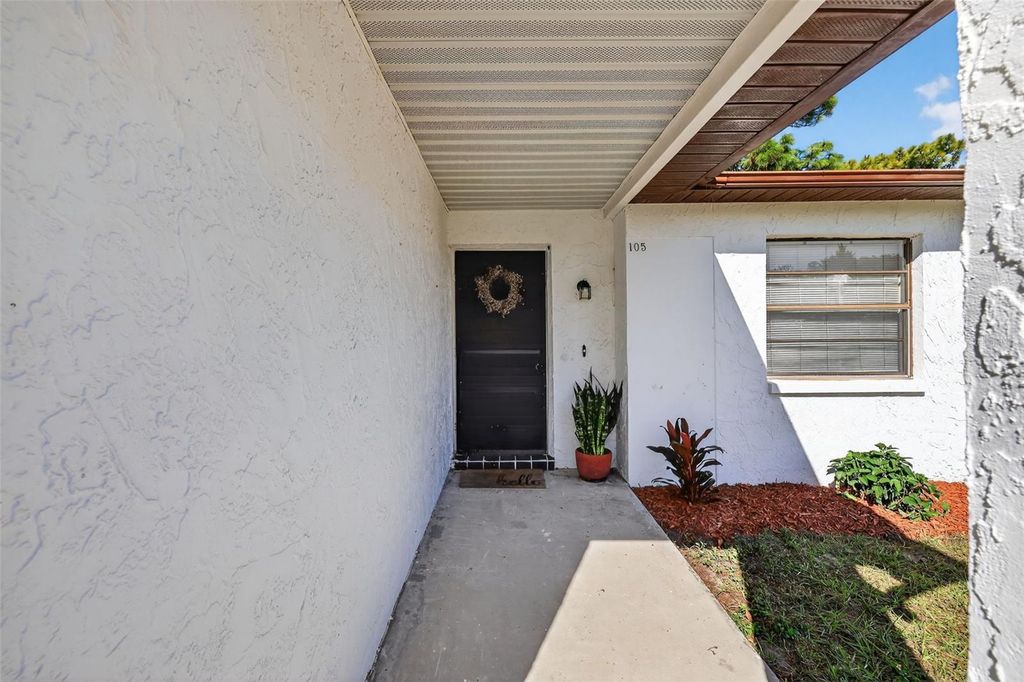 Photo of 105 Lotus Circle, Safety Harbor, FL 34695 (MLS # TB8448385)