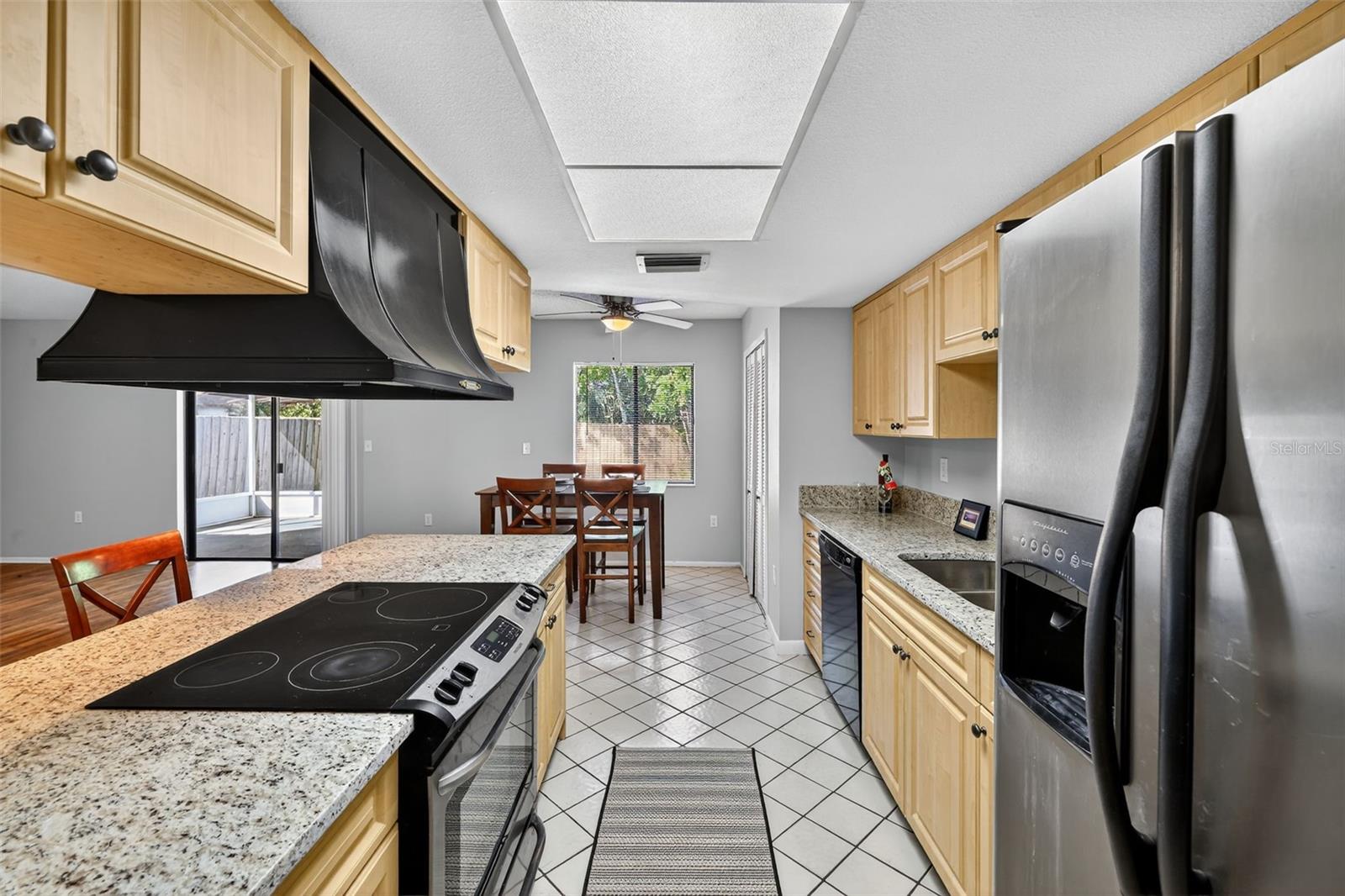 COUNTRY VILLAS - Residential