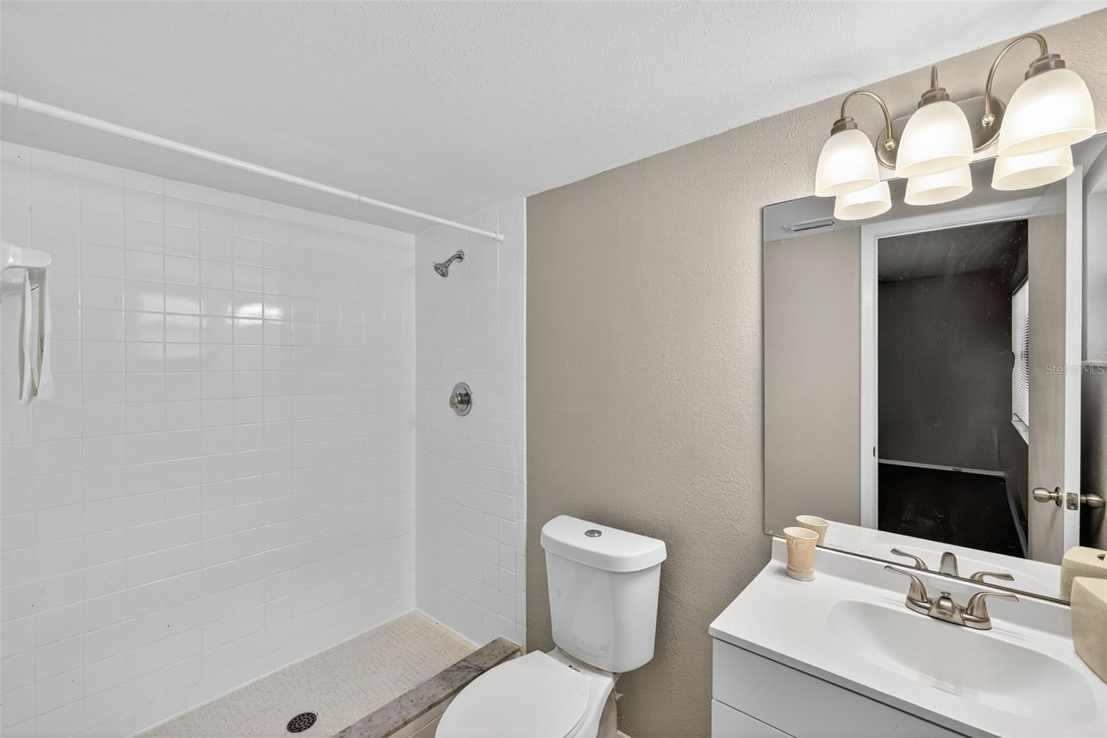 COUNTRY VILLAS - Residential