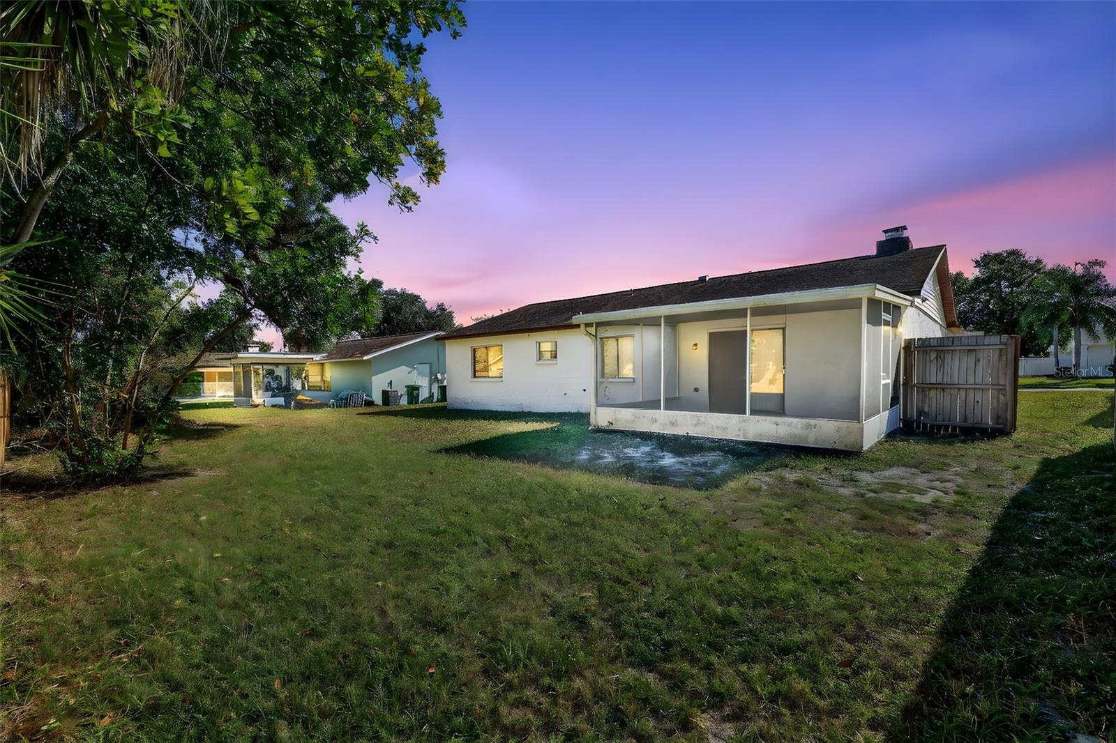 COUNTRY VILLAS - Residential