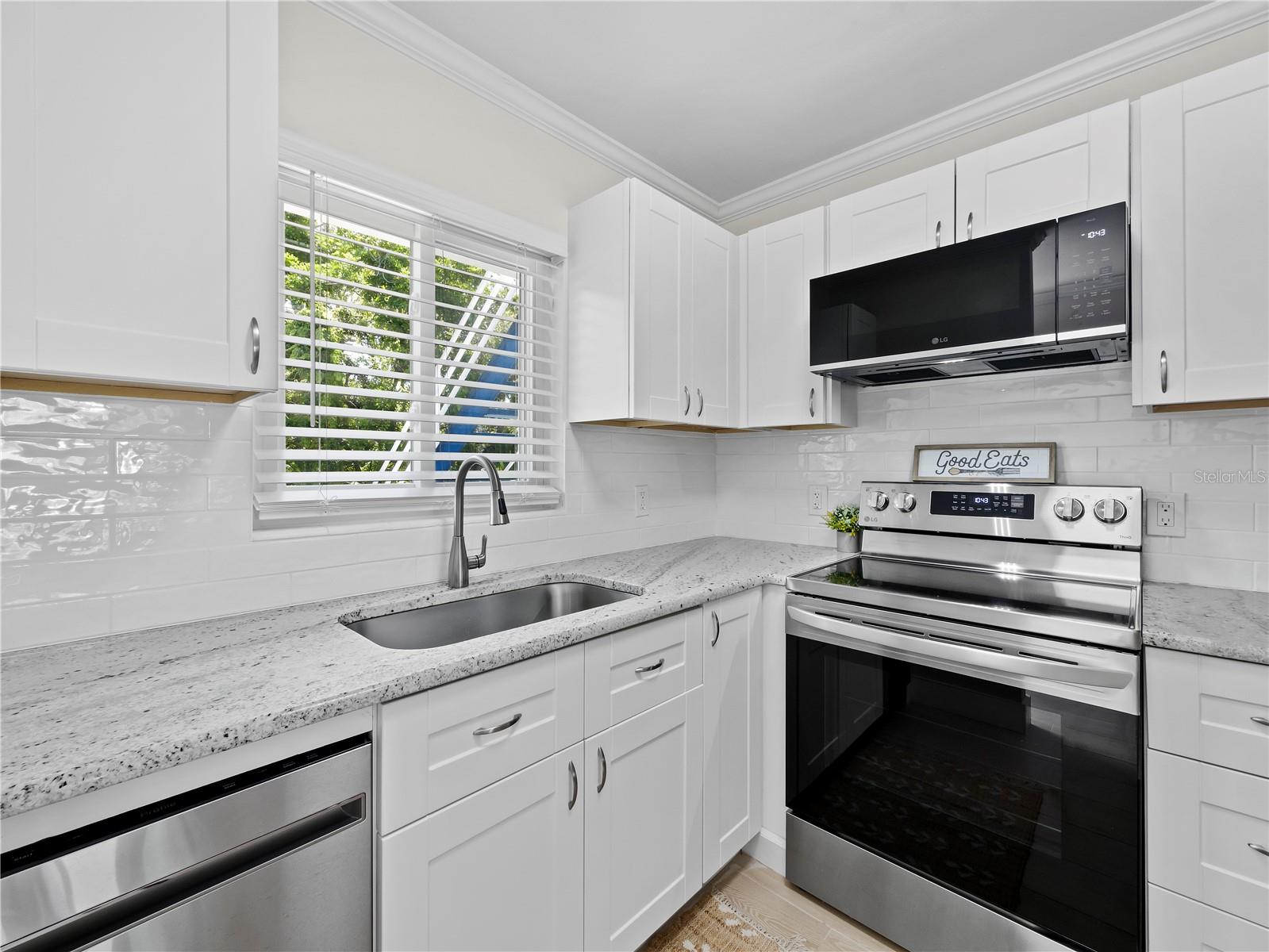 NEPTUNE ON LONGBOAT KEY - Residential
