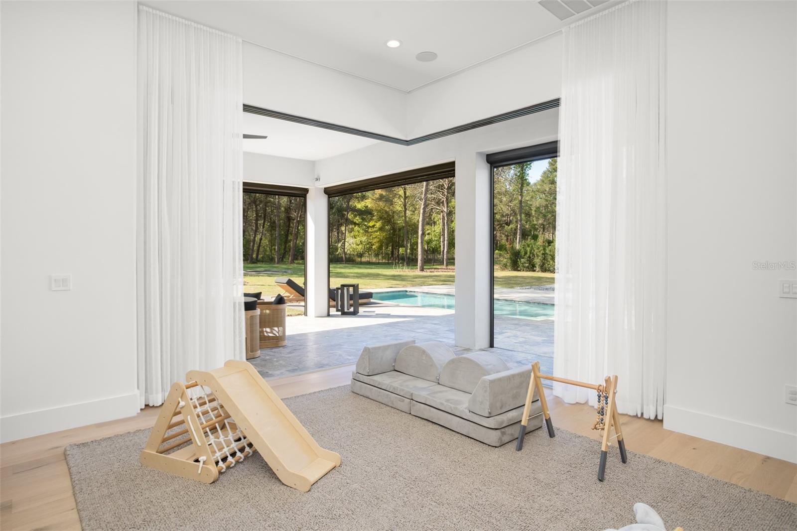 BELLA COLLINA SUB - Residential