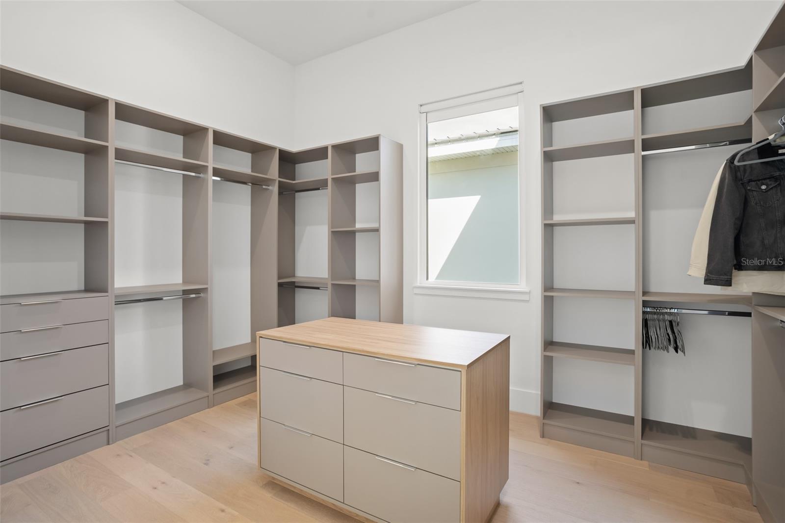 BELLA COLLINA SUB - Residential