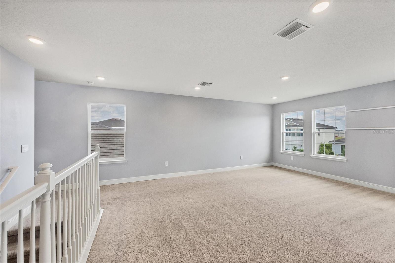 STAR FARMS AT LAKEWOOD RANCH - Residential Lease