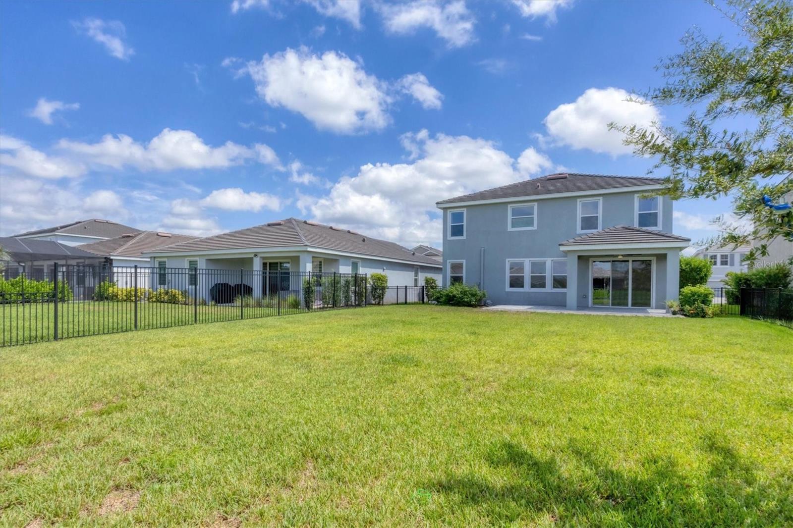 STAR FARMS AT LAKEWOOD RANCH - Residential Lease