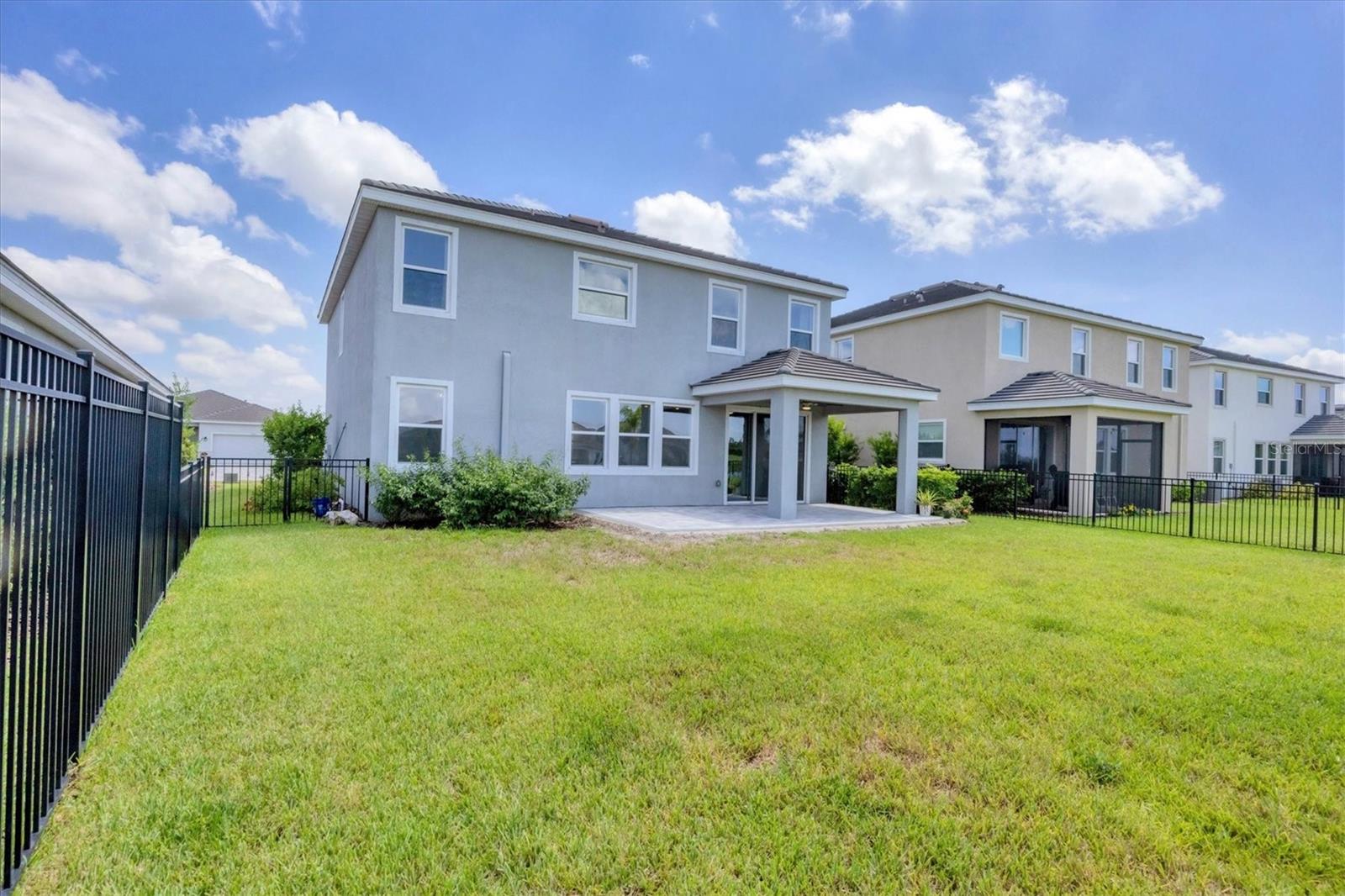 STAR FARMS AT LAKEWOOD RANCH - Residential Lease