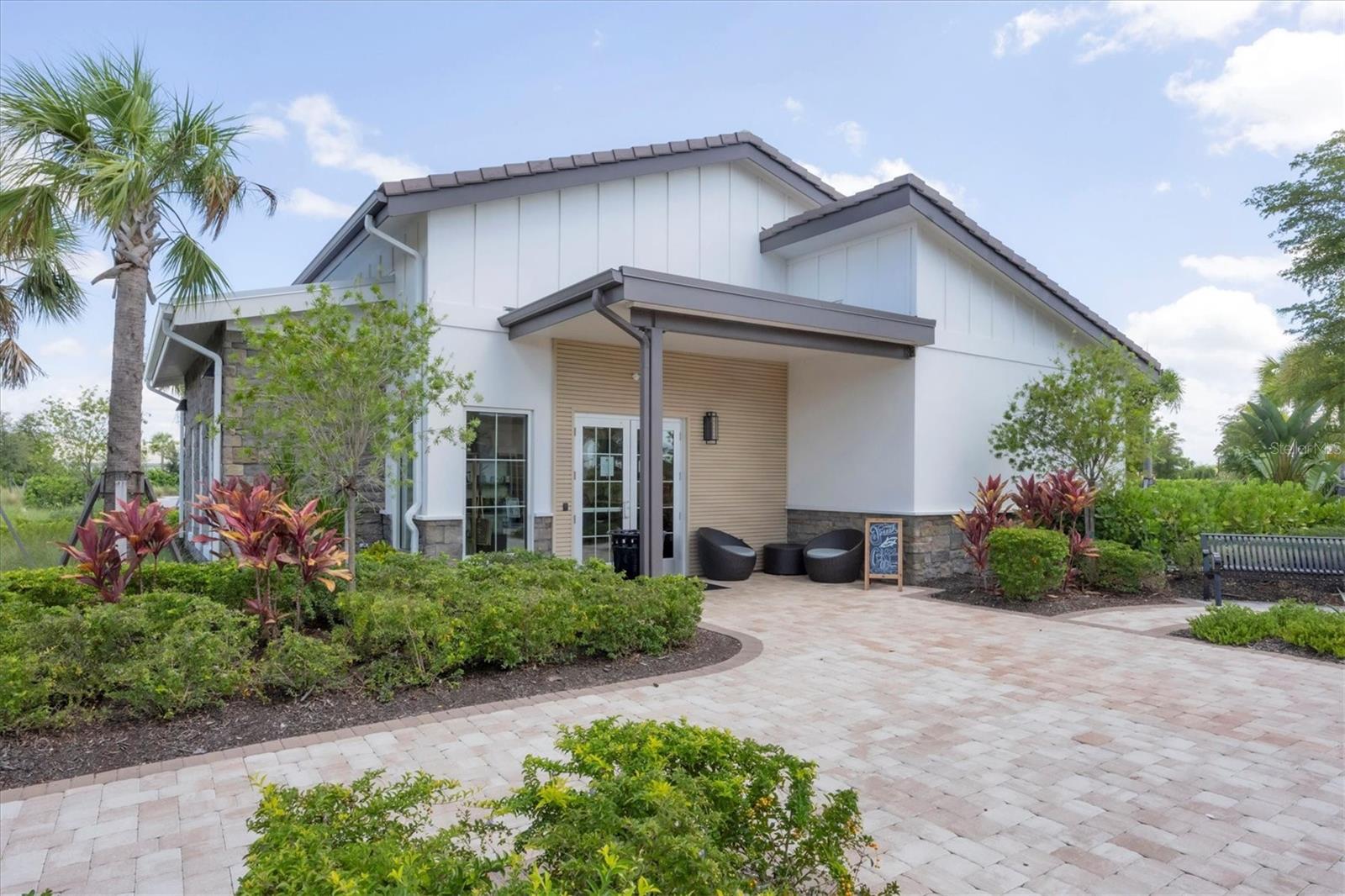 STAR FARMS AT LAKEWOOD RANCH - Residential Lease