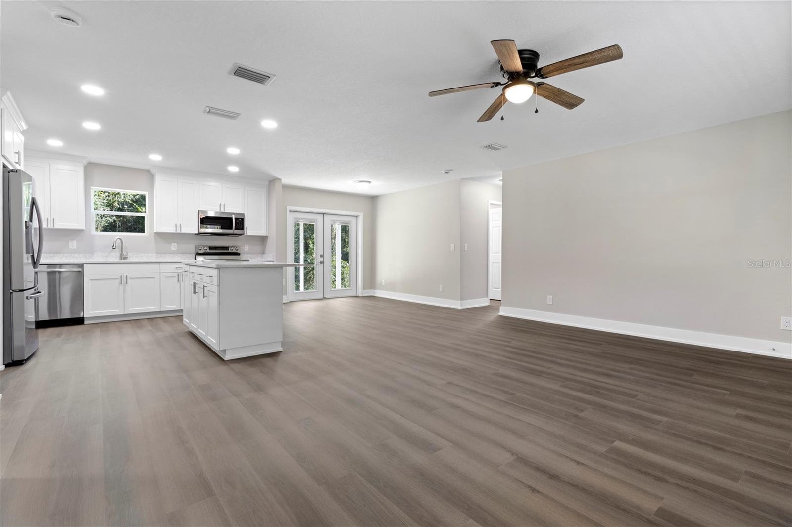 RIDGE MANOR ESTATE - Residential