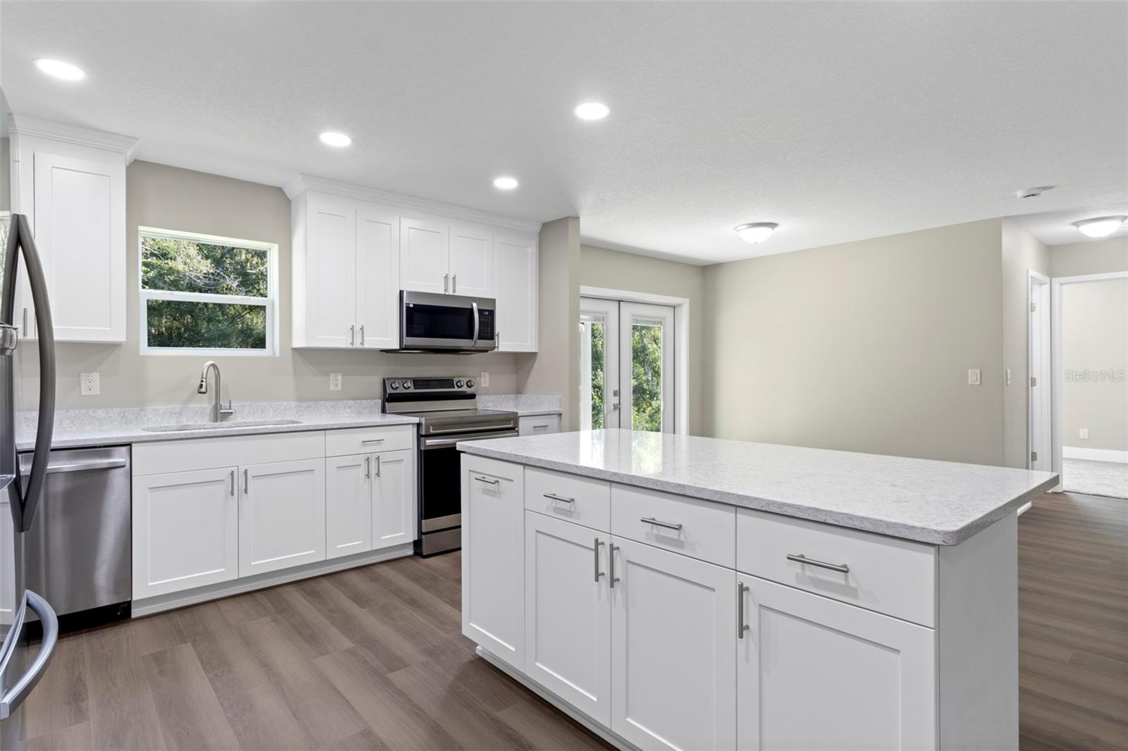 RIDGE MANOR ESTATE - Residential