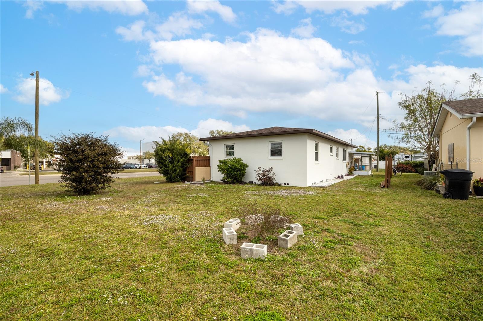 MOCKINGBIRD HILL - Residential