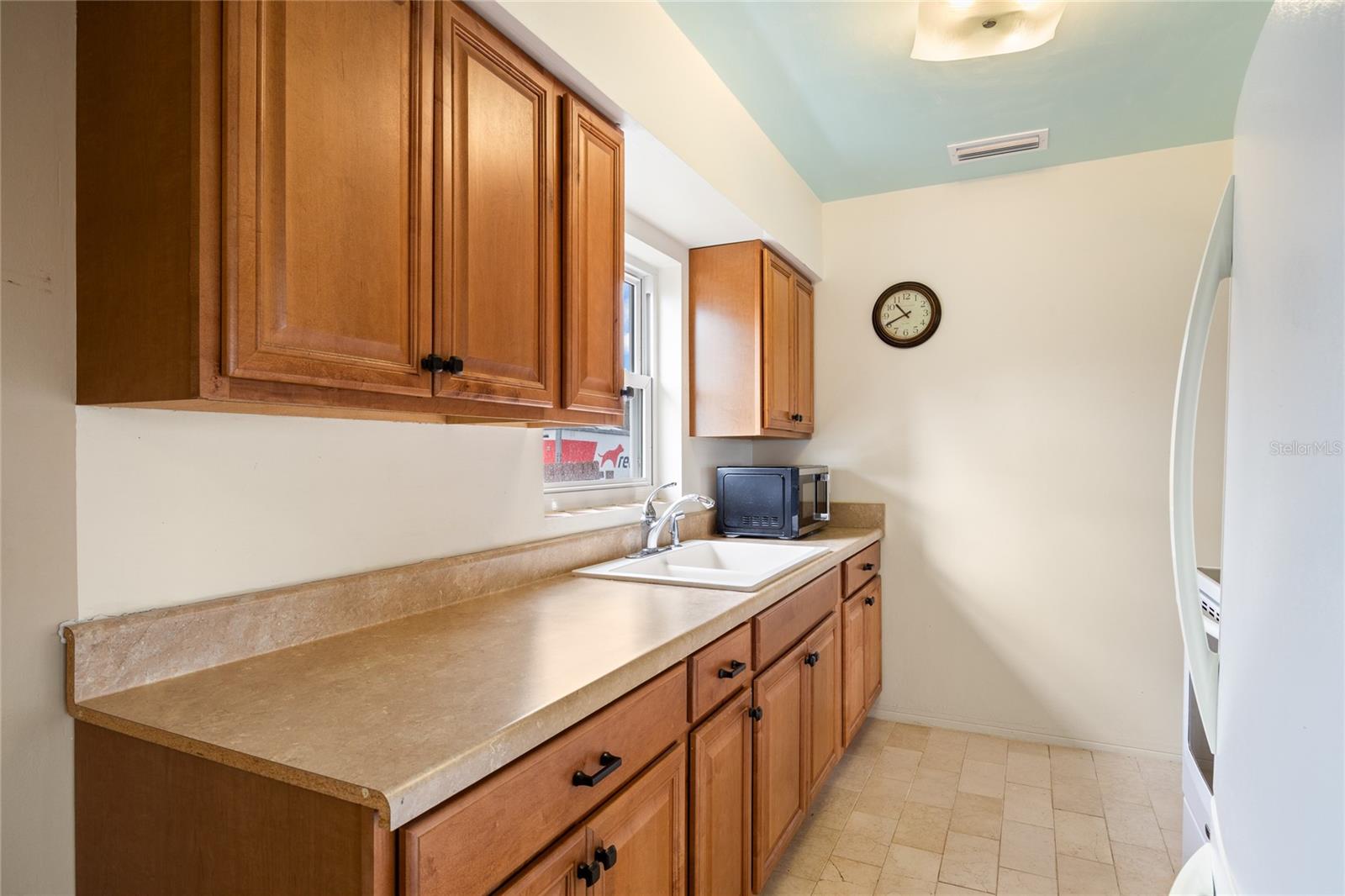 MOCKINGBIRD HILL - Residential