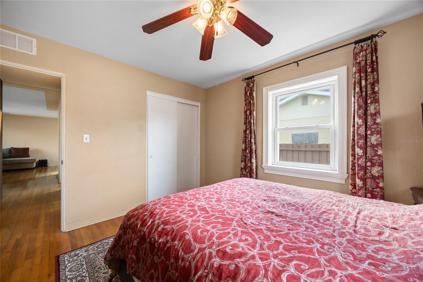 MOCKINGBIRD HILL - Residential