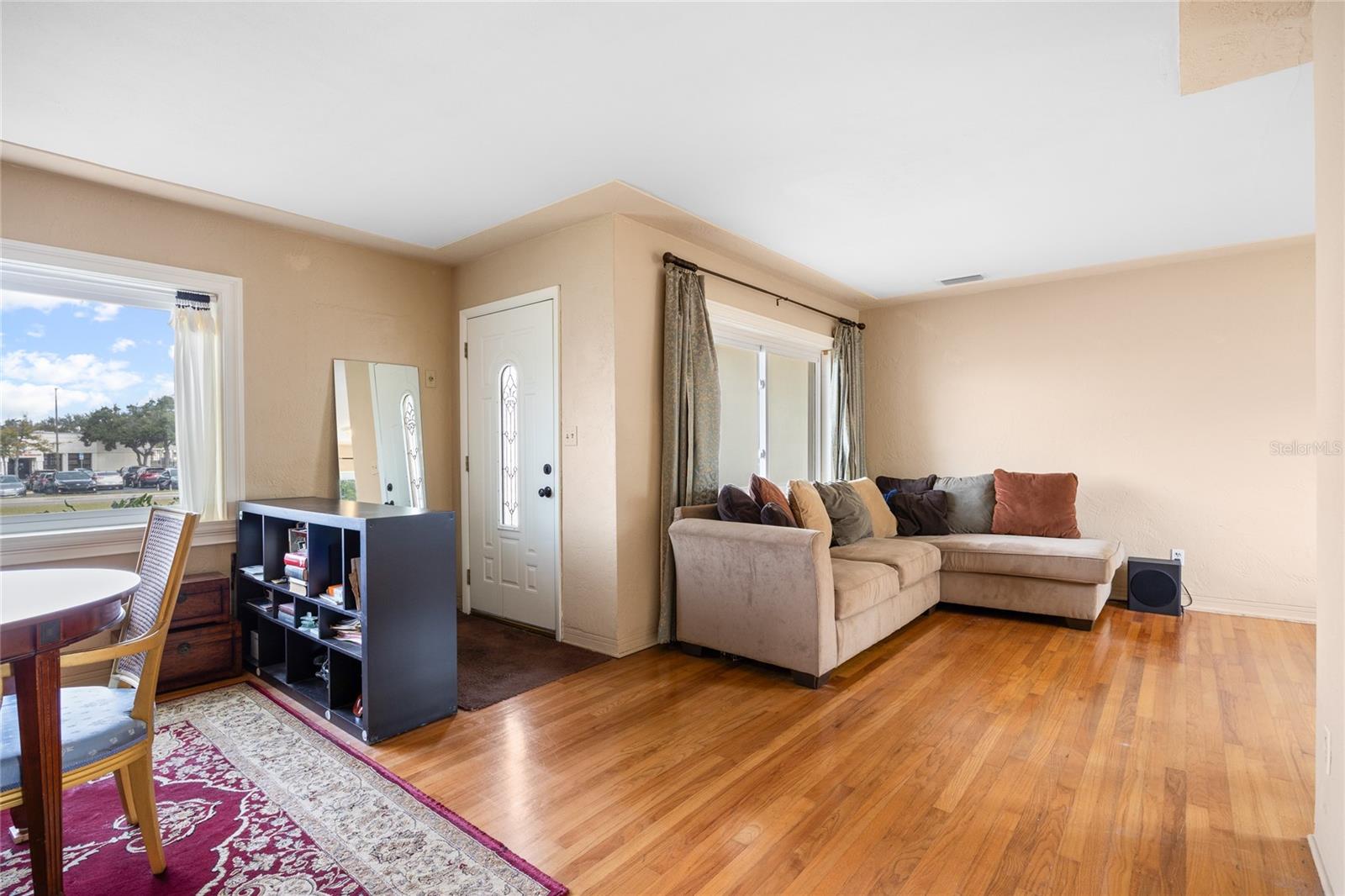 MOCKINGBIRD HILL - Residential