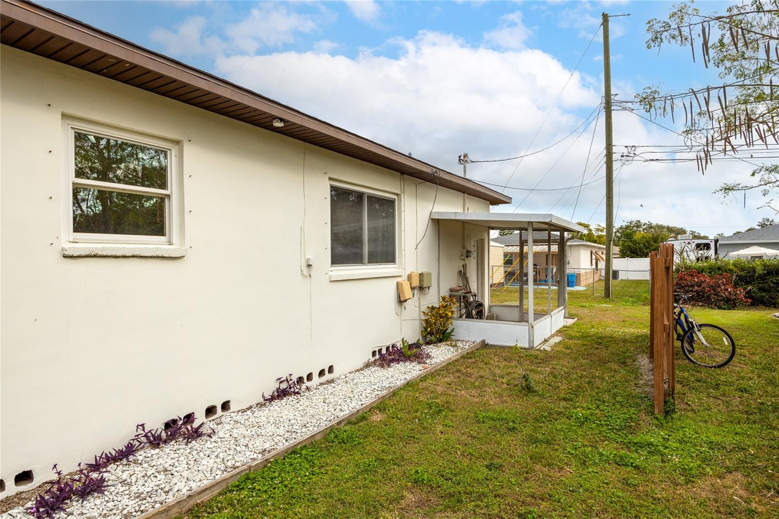 MOCKINGBIRD HILL - Residential