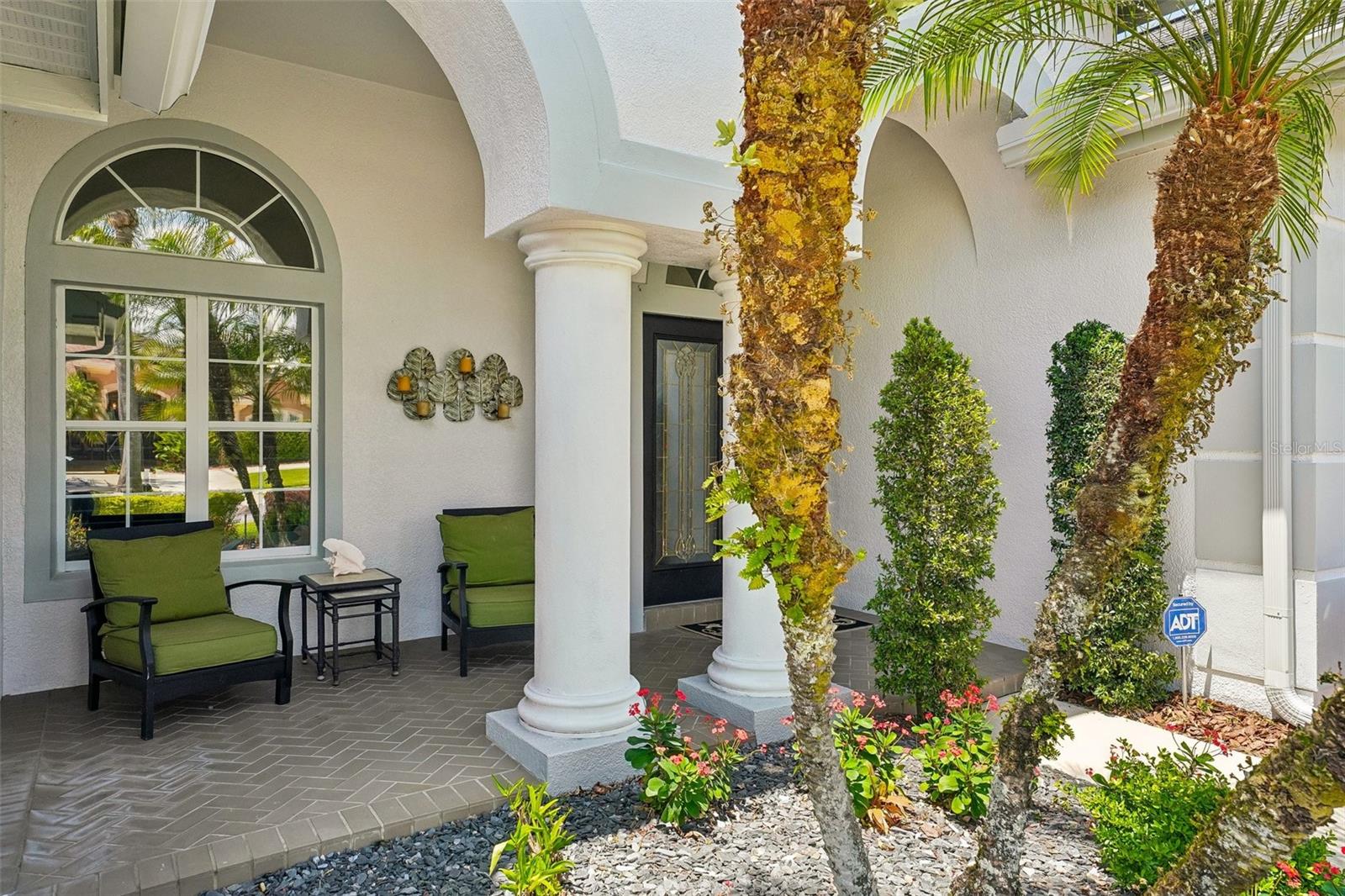 3433 LEAF LAKE DRIVE