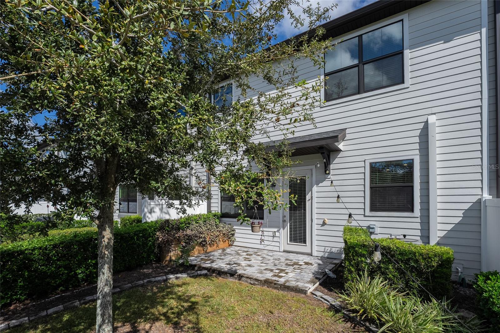 TRAILS/MOSS PARK - Residential Lease