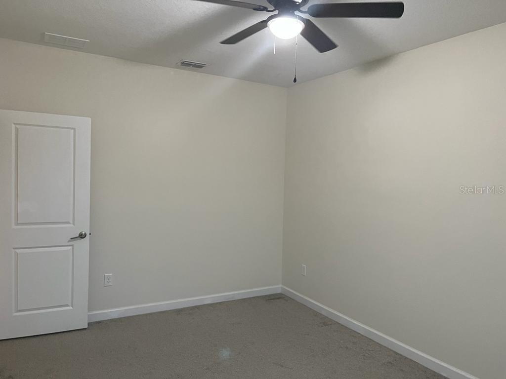 TRAILS/MOSS PARK - Residential Lease