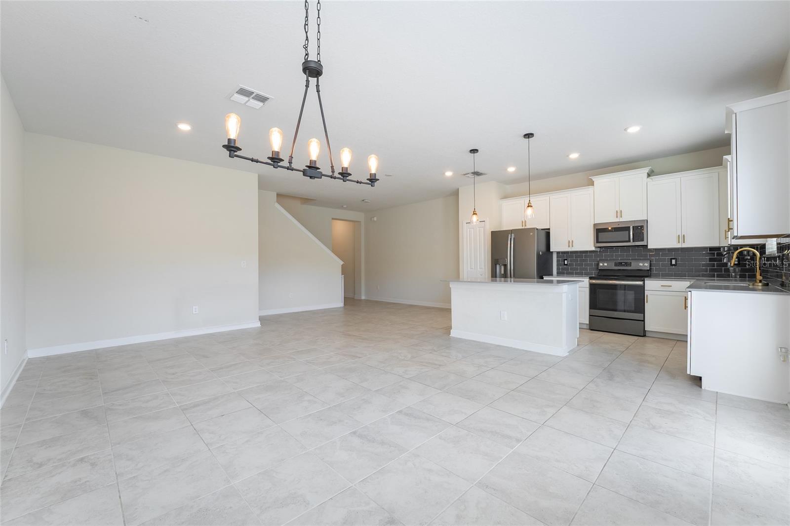 TRAILS/MOSS PARK - Residential Lease