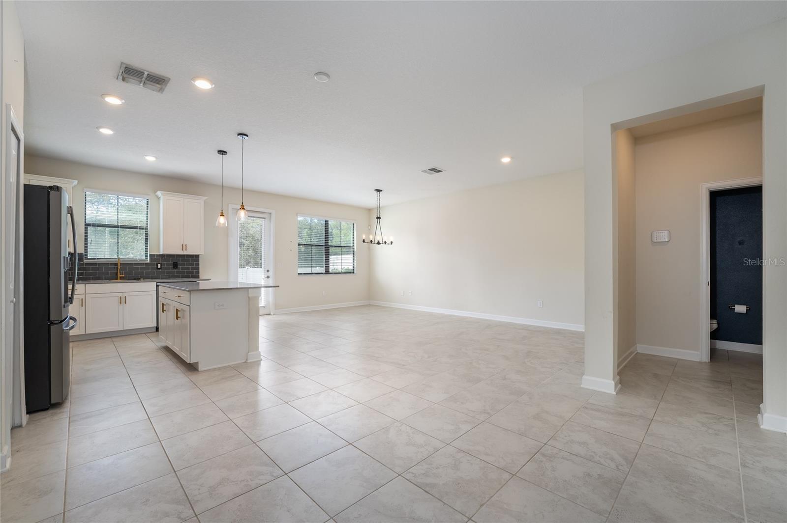 TRAILS/MOSS PARK - Residential Lease