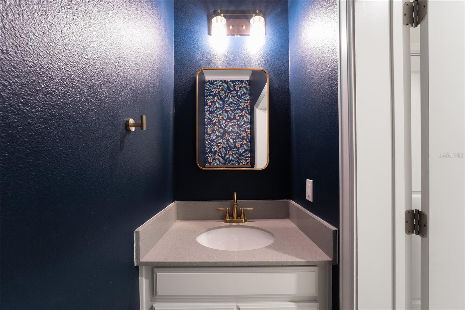 TRAILS/MOSS PARK - Residential Lease