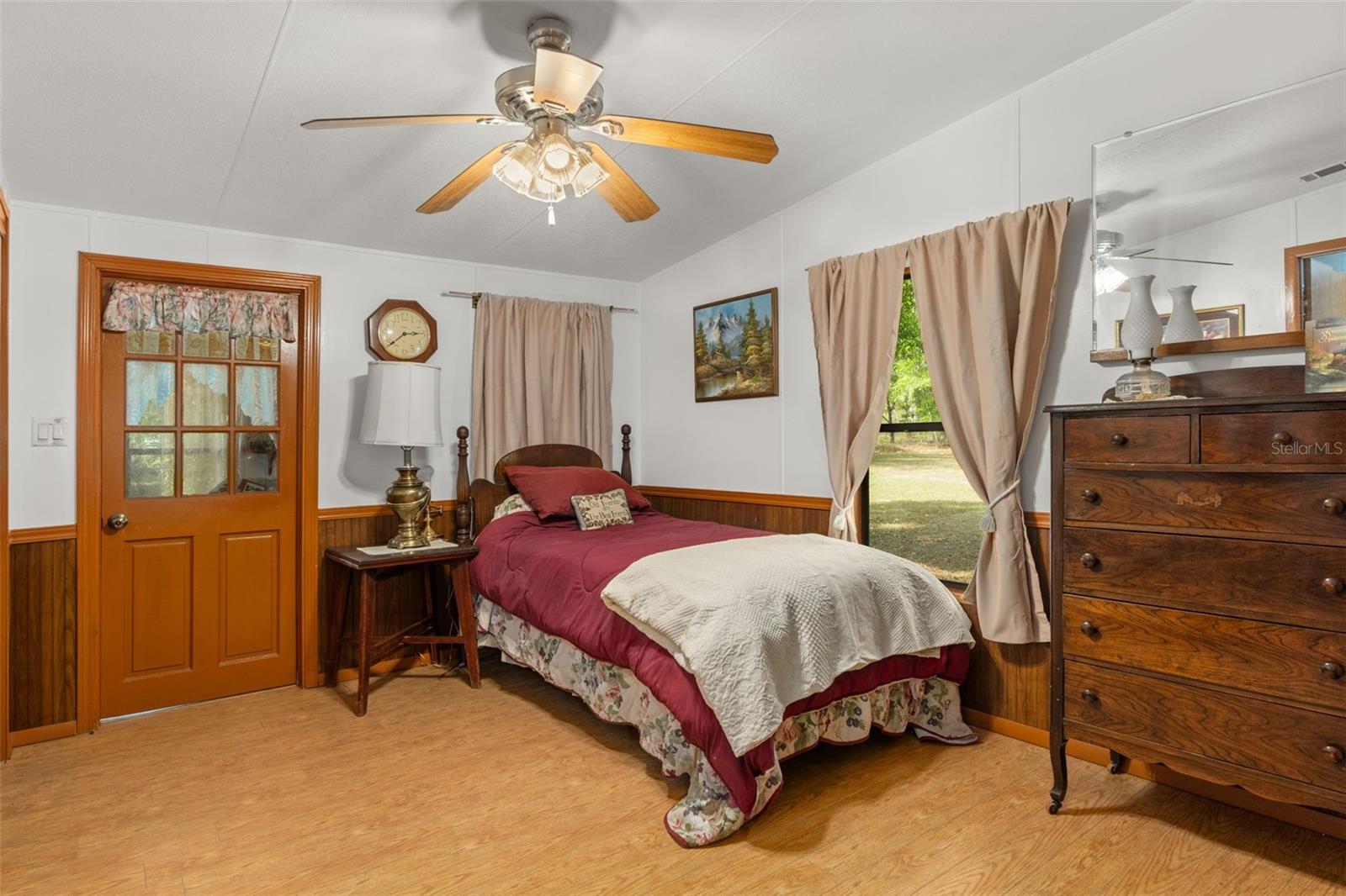 LAKE TROPICANA RANCHETTES - Residential