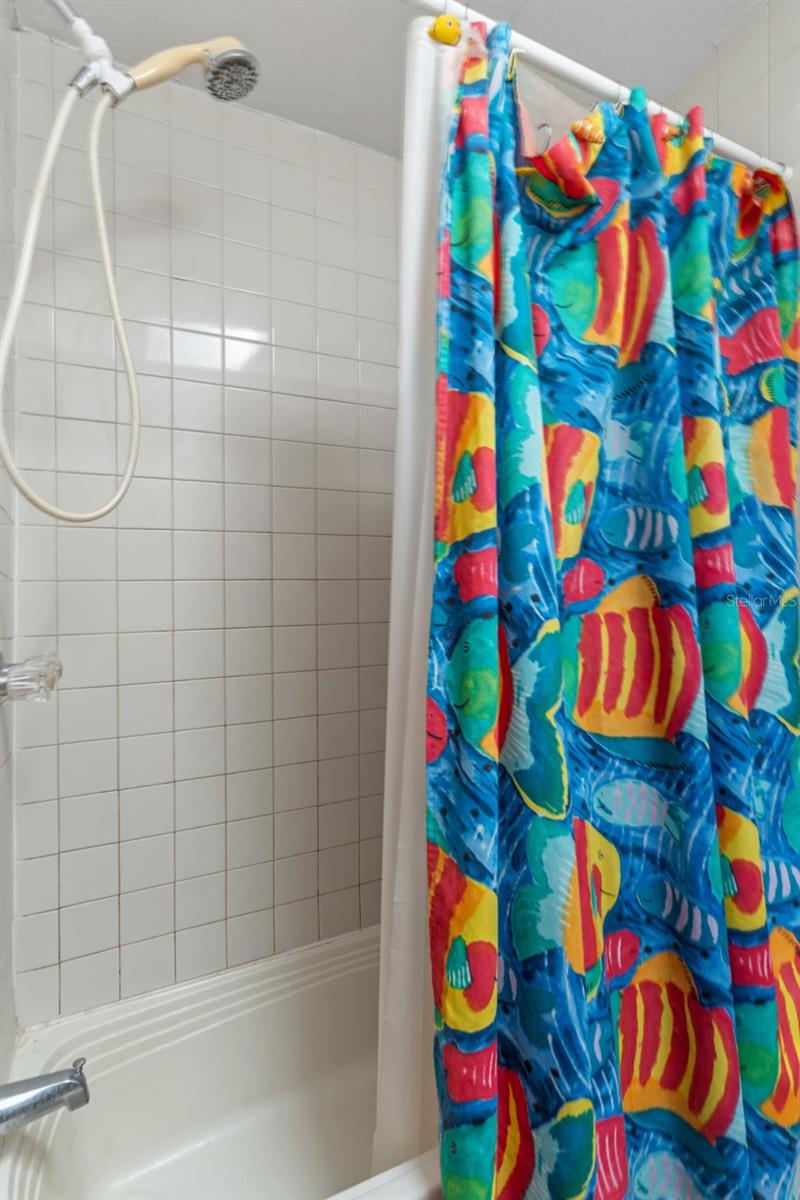 LAKE TROPICANA RANCHETTES - Residential