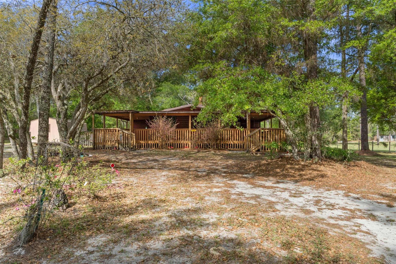 LAKE TROPICANA RANCHETTES - Residential