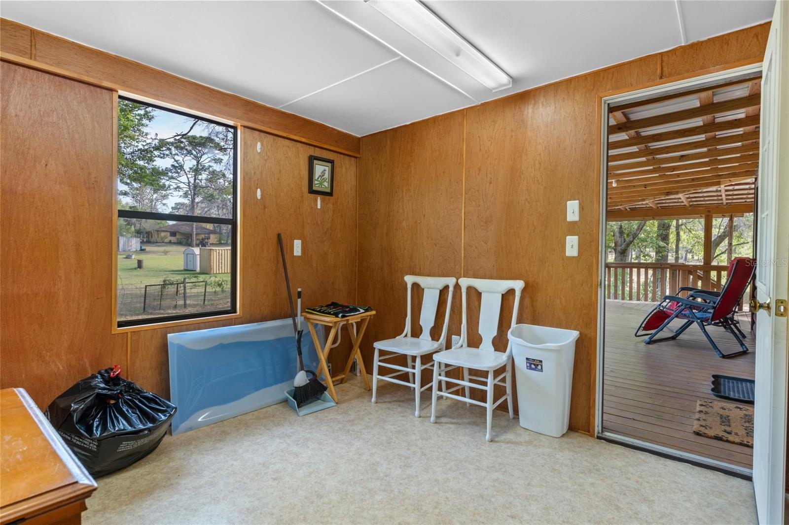 LAKE TROPICANA RANCHETTES - Residential