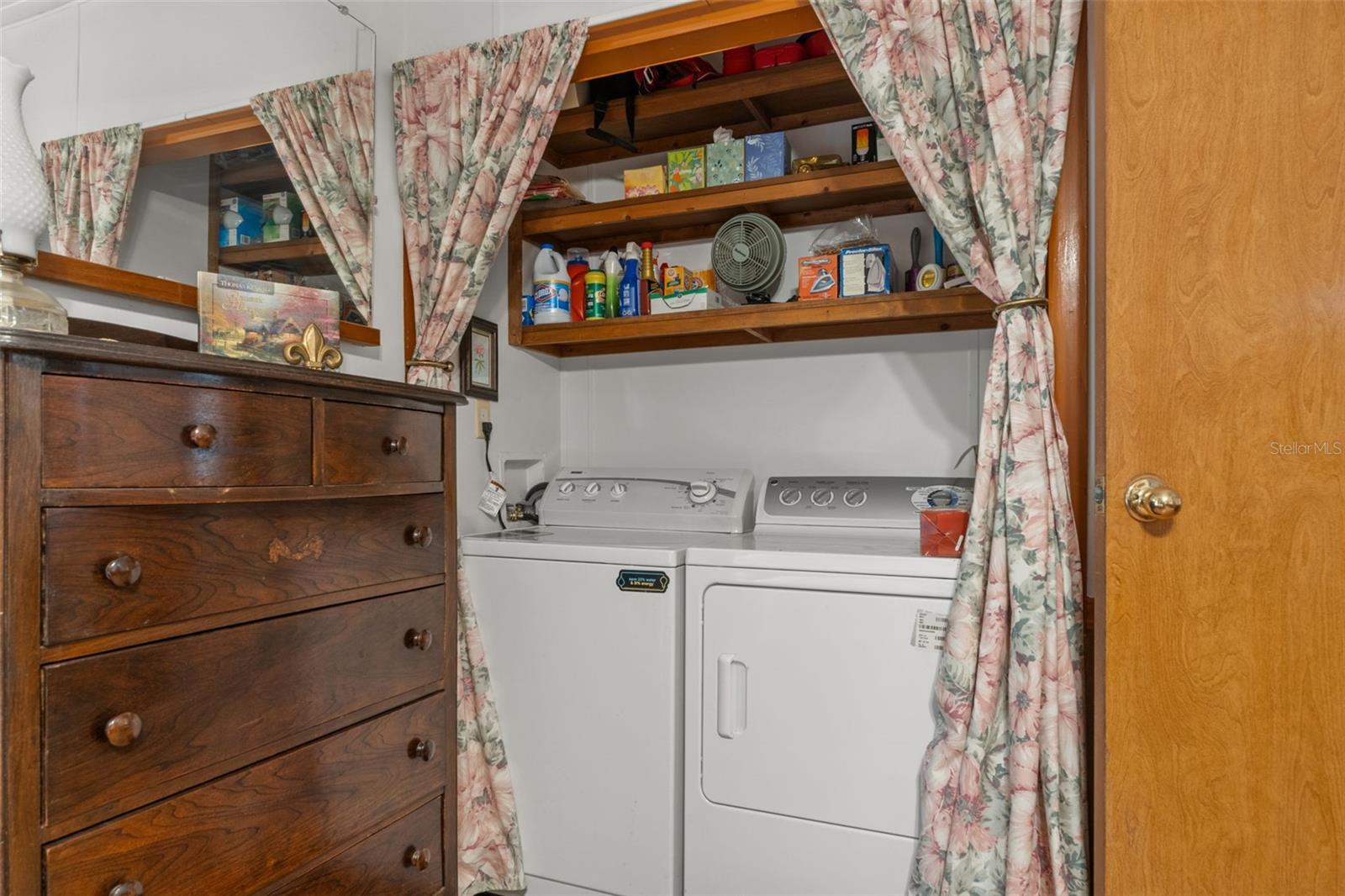 LAKE TROPICANA RANCHETTES - Residential