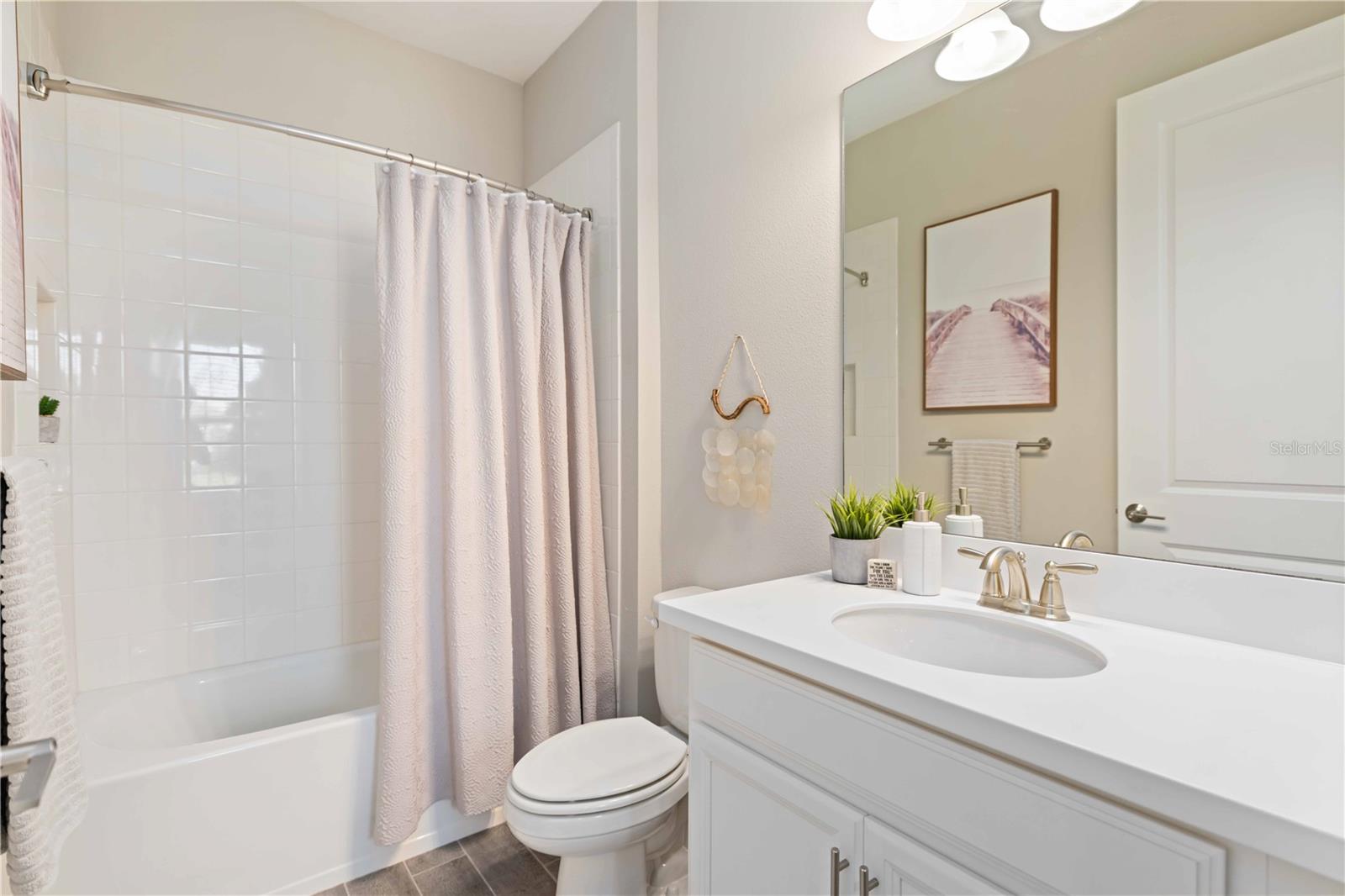 ARTISAN LAKES ESPLANADE PH IV SUBPH A, B, - Residential