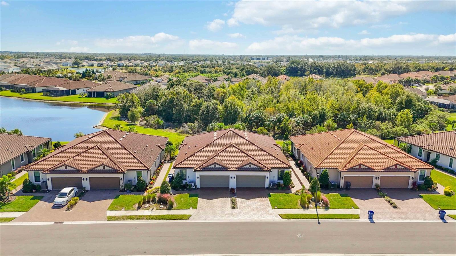 ARTISAN LAKES ESPLANADE PH IV SUBPH A, B, - Residential