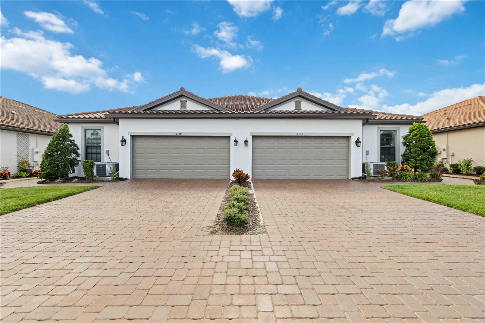 ARTISAN LAKES ESPLANADE PH IV SUBPH A, B, - Residential