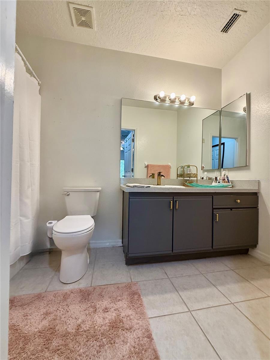 VILLAGES OF BLOOMINGDALE CONDO - Residential