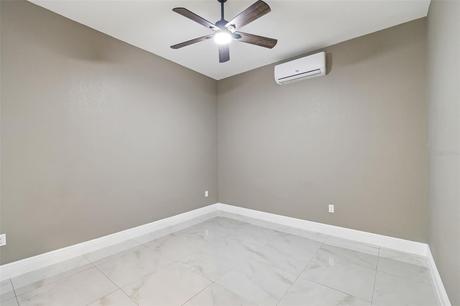 SULPHUR SPGS ADD - Residential