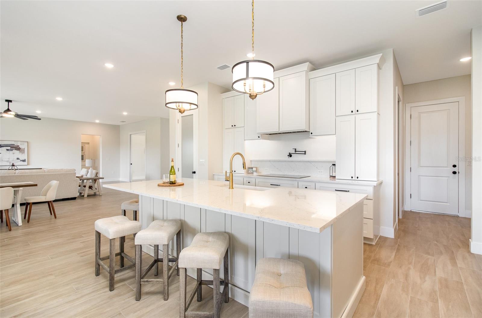 508 TOPSAIL DRIVE