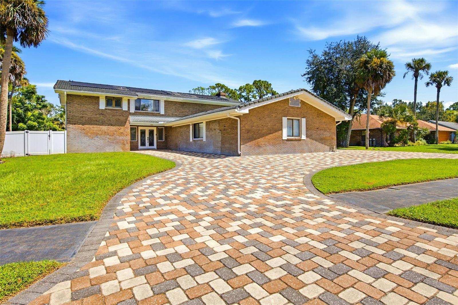 433 PELICAN BAY DRIVE