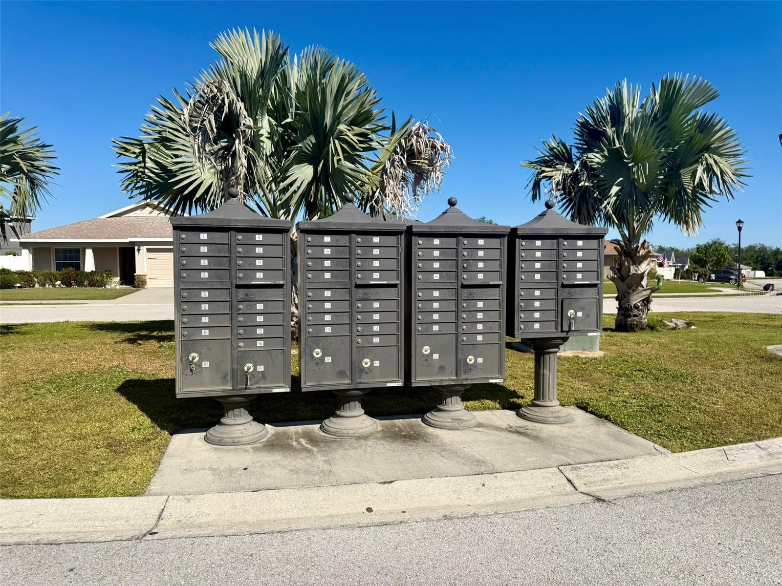 WATERS EDGE/THE LAKES - Residential