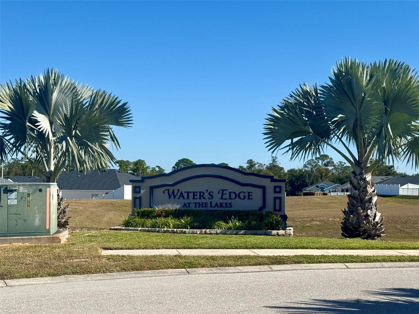 WATERS EDGE/THE LAKES - Residential