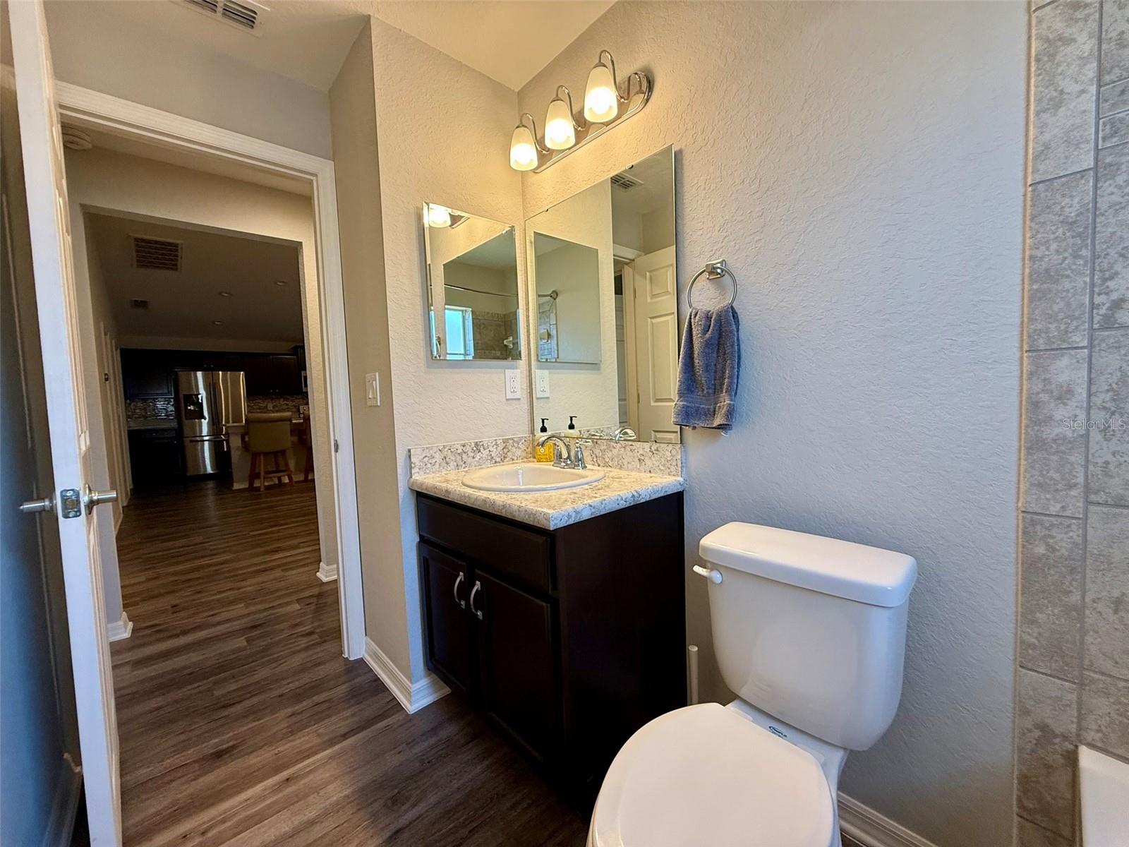 WATERS EDGE/THE LAKES - Residential