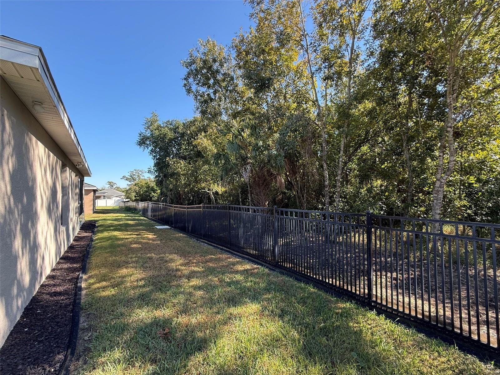 WATERS EDGE/THE LAKES - Residential