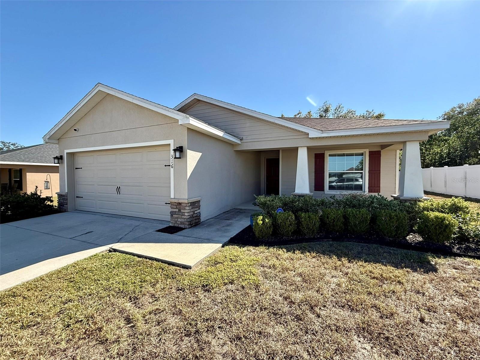 WATERS EDGE/THE LAKES - Residential