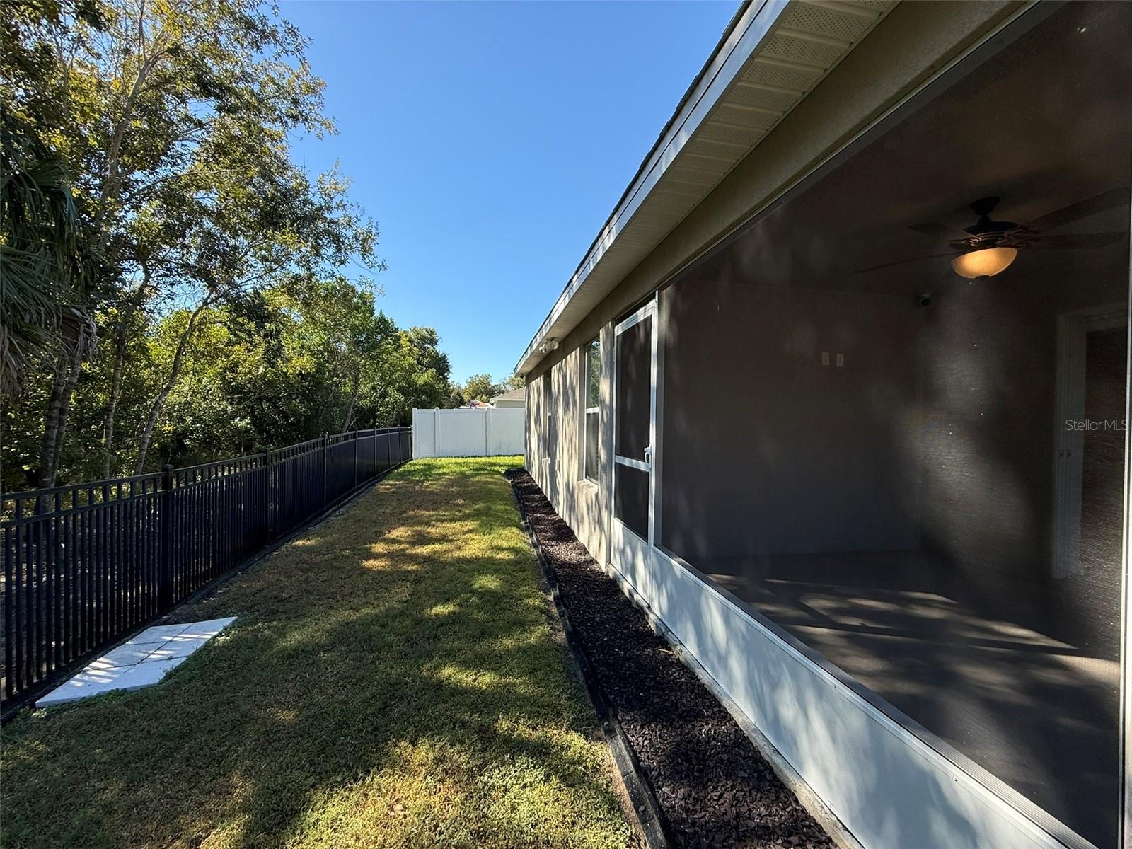 WATERS EDGE/THE LAKES - Residential