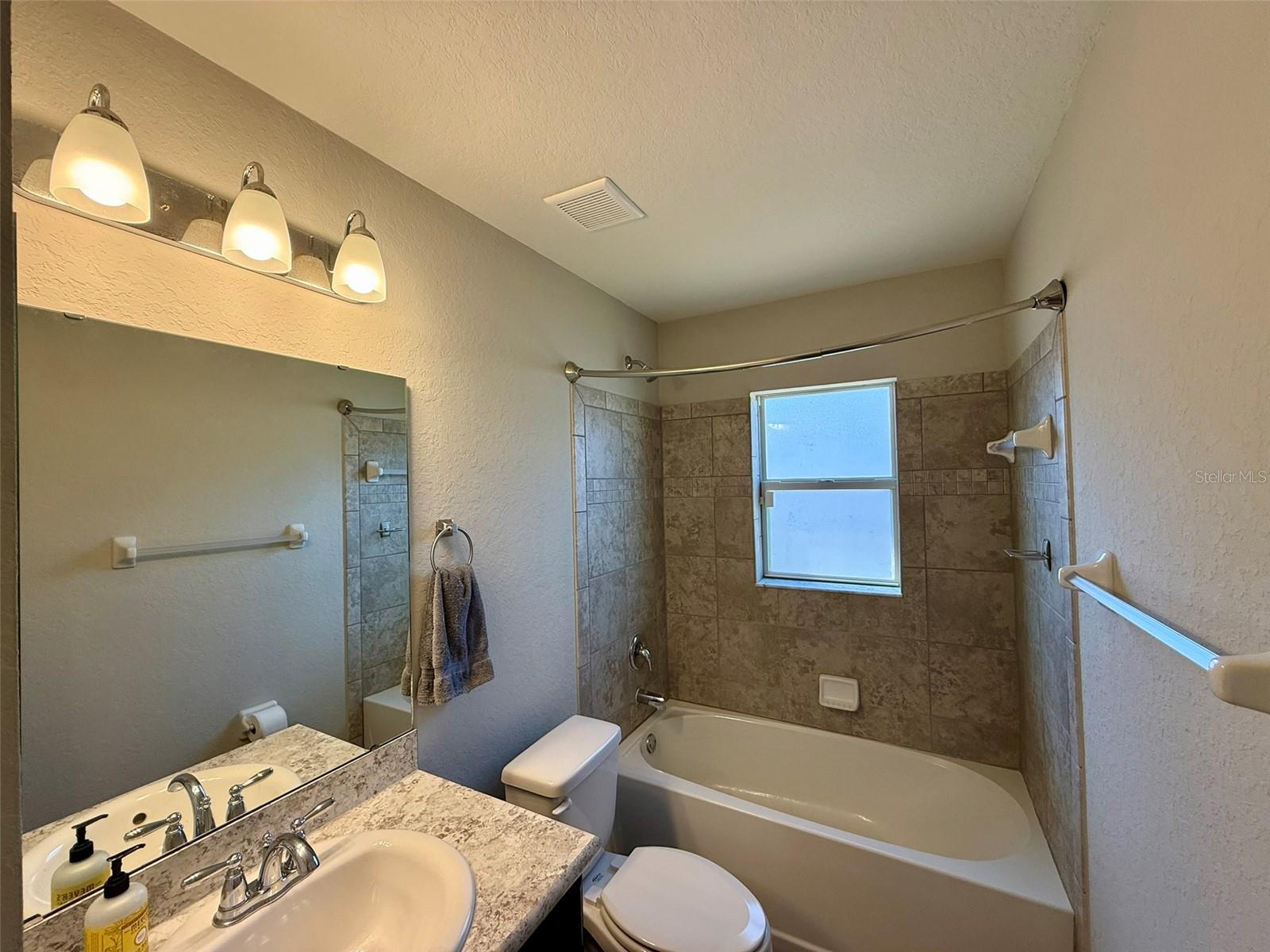 WATERS EDGE/THE LAKES - Residential