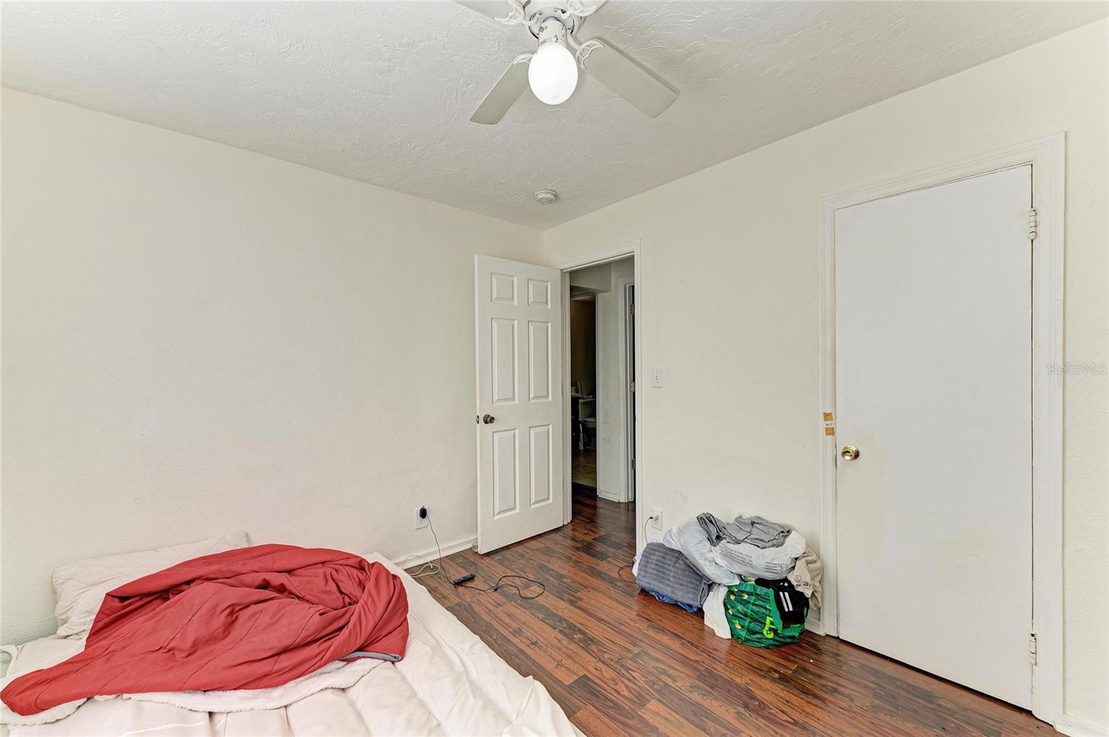 ACREAGE - Residential Income