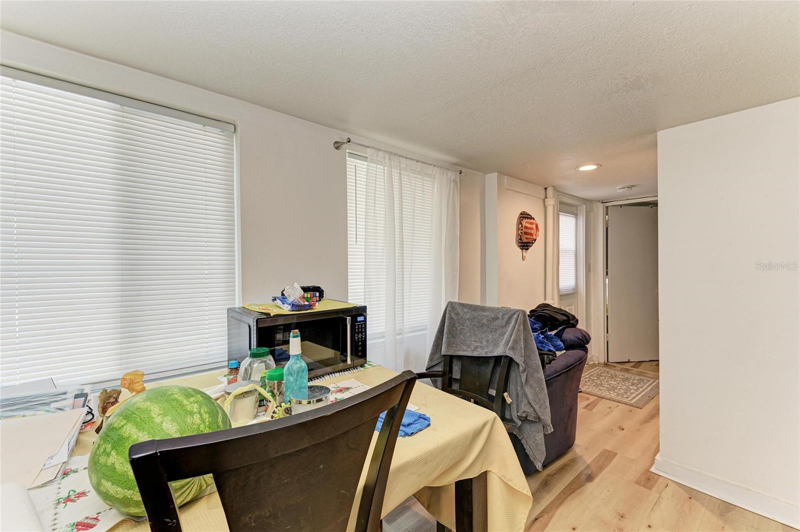 ACREAGE - Residential Income