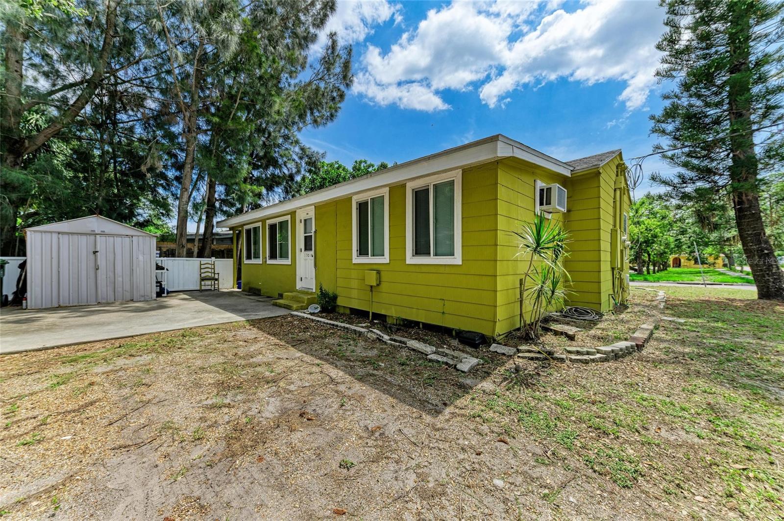 ACREAGE - Residential Income