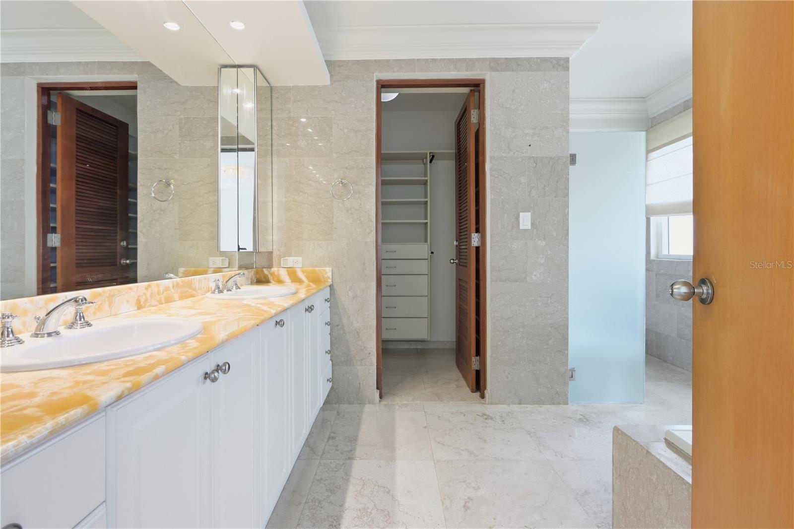 CONDADO - Residential