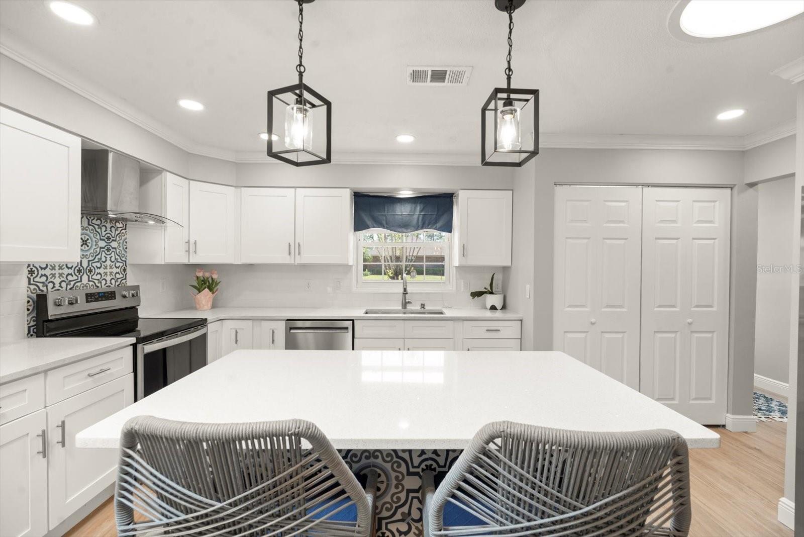 101 SWEETWATER OAKS LANE