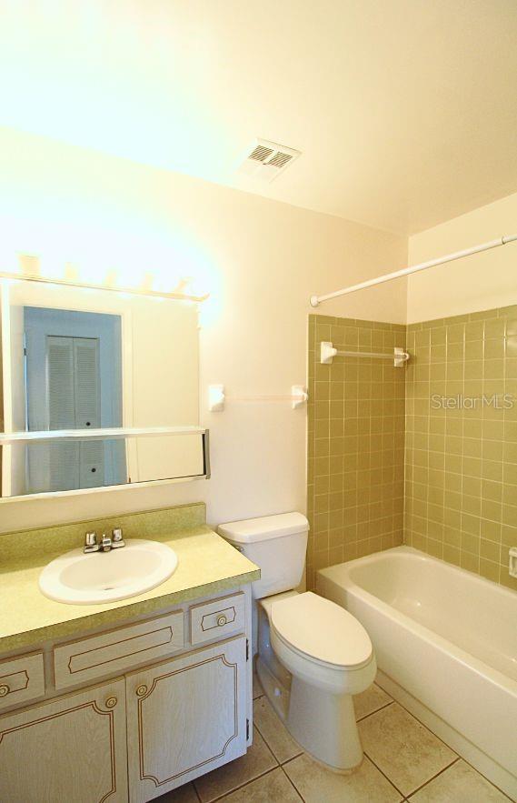 PORT CHARLOTTE SUB 40 - Residential Lease
