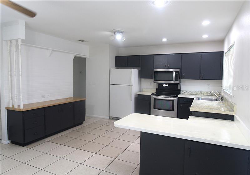 PORT CHARLOTTE SUB 40 - Residential Lease